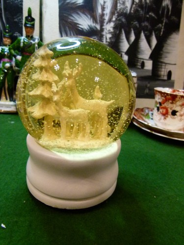 Reindeer musical snow globe - snow,