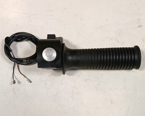 Comando gas con - , manopola