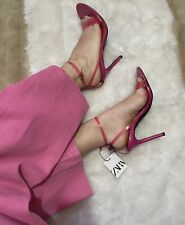 Sandali Rosa Rosso in Vinile Zara