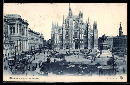 Cartolina milano piazza - milano,, del