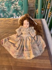 Bambola Vintage in Porcellana