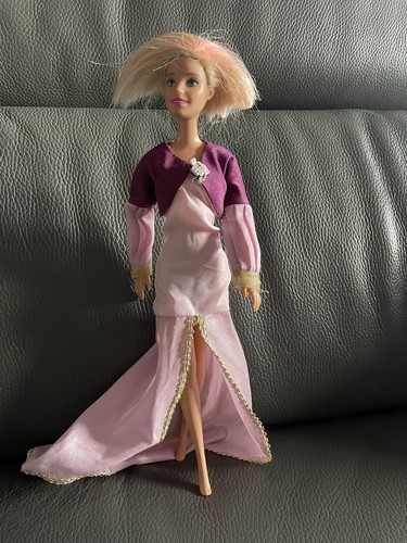 Barbie con vestito lungo - barbie,