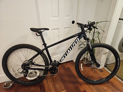 New large specialized - large,