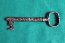 L68- ANTIQUE KEY -OLD KEY