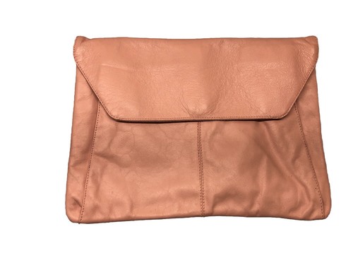 Busta pochette pelle rosa - in,