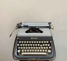 Macchina da scrivere vintage