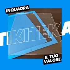 Teca in plexiglass per magliette da collezione