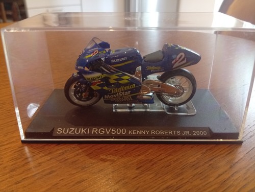 Suzuki rgv500 kenny - kenny, roberts