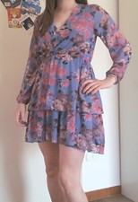 Abito corto celeste floreale