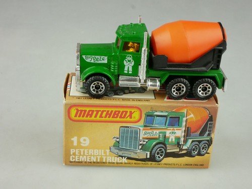 Camion cemento peterbilt - di,