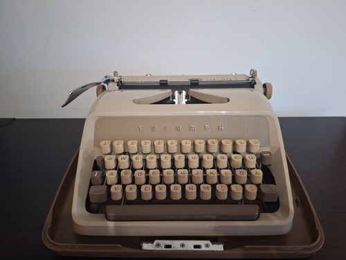 Macchina scrivere vintage - scrivere,