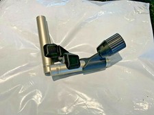 Clip contiene due microfoni