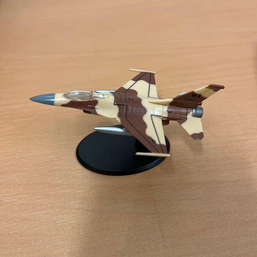 Caccia miniatura modello - in,