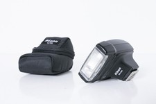 Nikon 400 speedlight - sb-400,