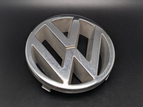 Volkswagen 321853601b logo - volkswagen,