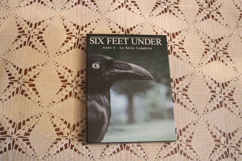 Six feet under anno - six,