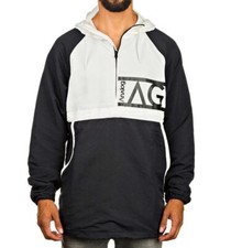 Windbreaker Analog Stashed