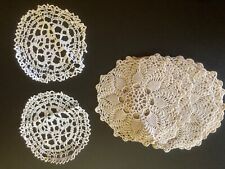 CENTRINI SOTTOBICCHIERI ALL'UNCINETTO E AL CHIACCHIERINO