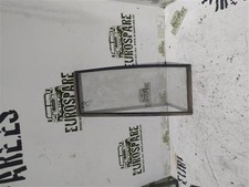 vetro triangolare posteriore