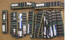 Lotto: N° 13 Dimm DDR PC 2100-3200 512 MB, varie marche.