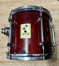Raro tom sonor - raro,