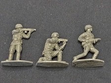 LOTTO DI SOLDATINI IN FERRO, INDIANI COWBOY WESTERN FAR WEST VINTAGE, 3 PEZZI