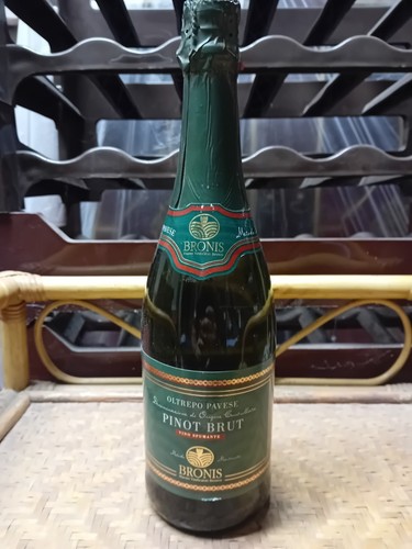 Bottiglia spumante pinot nero - spumante,