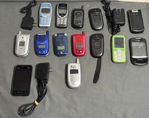 Lotto flip phone - 14, vintage