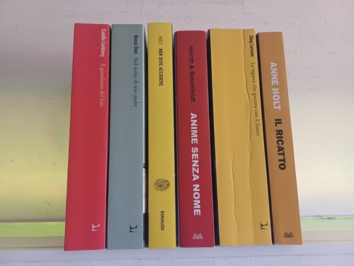 Lotto libri gialli - lotto, 6