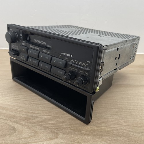 Honda radio cassette - am/fm,