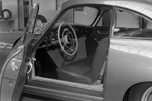 Porsche 356 interior motor - interior,