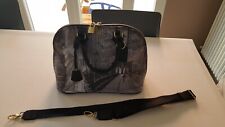Borsa Bugatti YNot stampa New York con tracolla e dust bag nero