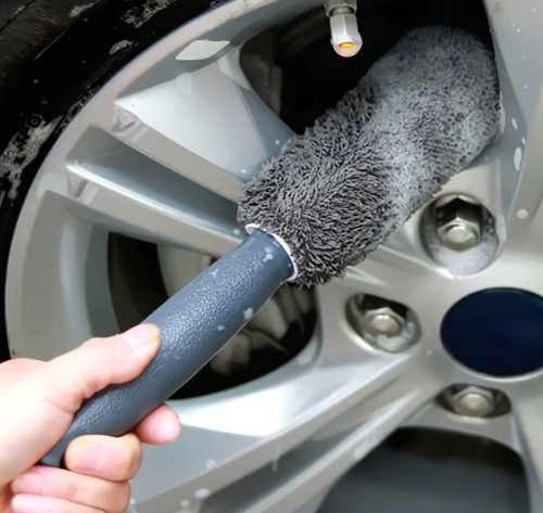 Spazzola pulitore cerchioni