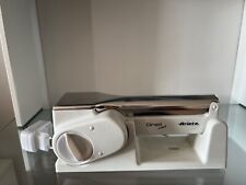 GRATI' grattugia elettrica bianca con particolari inox NUOVA MAI USATA con base.