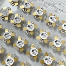 MRF429 The RF Line NPN Transistor di potenza in silicone 150W 2.0 - 30MHz 50v nuovo originale