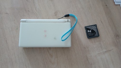 Nintendo lite console - ds,