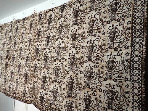 Grande batik sarong
