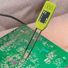 Misuratore LCR portatile per