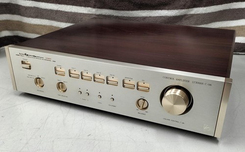 Luxman control amplifier - c-06,