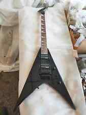 Chitarra elettrica Jackson Flying King V personalizzata in fabbrica nero lucido 6 corde