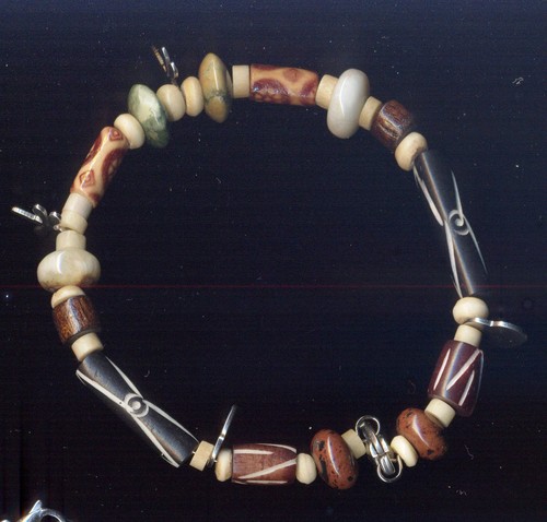 Bracciale acciaio con perle - in,