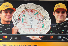 Foto McLaren firmata a mano