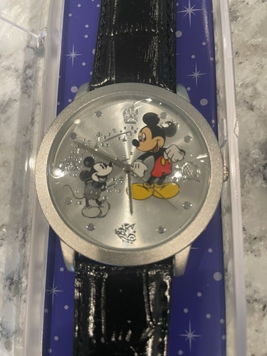 Orologio topolino attraverso - orologio,