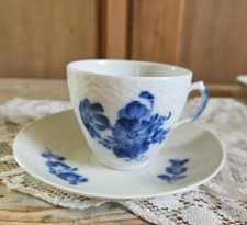 Porcellana Royal Copenhagen Blue Flower Tazza E Piatto Dipinti A Mano B)
