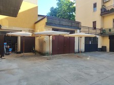 ombrelloni da giardino usati