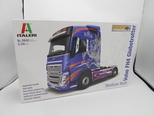 ITA3942 by 0 ITALERI VOLVO FH4 GLOBETROTTER 1/24