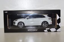 2017 PORSCHE CAYENNE TURBO S PO536 BIANCO 1:18 MINICHAMPS MOLTO RARO lim 333 pezzi