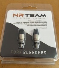 COPPIA SFIATI FORCELLA RAPIDI M4 x 0.7 NERO FORCELLE WP