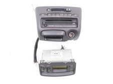 Toyota Yaris 2000 Radio
