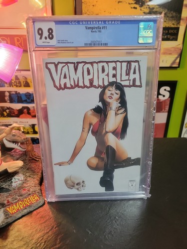 Vampirella cgc 8 - vampirella,